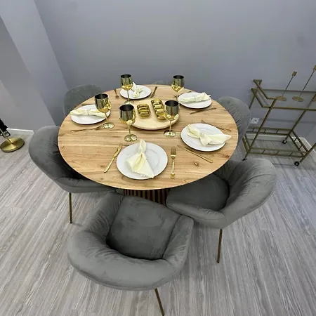 아파트 Luxury Family Duplex Near 리스본