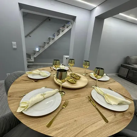아파트 Luxury Family Duplex Near